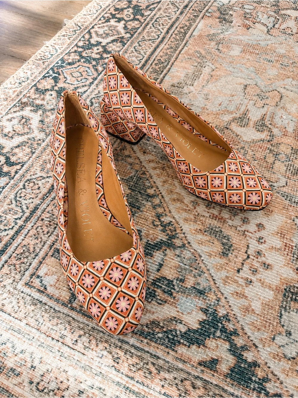 Chelsea & Violet Pink Geometric Block-Heel Pumps